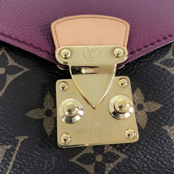 Louis Vuitton Pallas Chain Monogram canvas Shoulder Bag - Picture 5 of 12